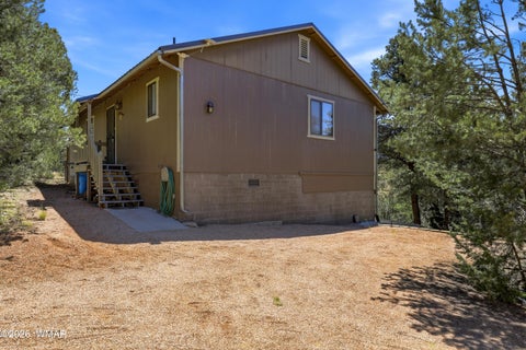 Tiny photo for 1992 Red Deer Run, Overgaard, AZ 85933 (MLS # 261040)