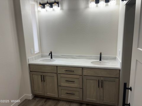 Tiny photo for 1030 N Crown Circle Cir, Taylor, AZ 85939 (MLS # 255946)