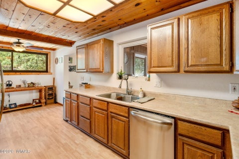Tiny photo for 2875 Little Hawk TRL, Overgaard, AZ 85933 (MLS # 261884)