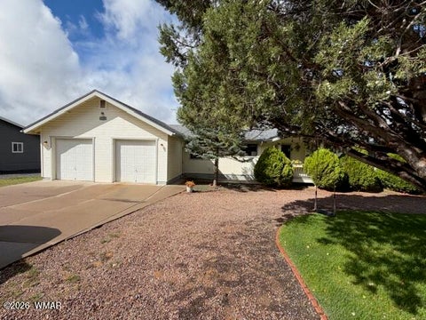 Tiny photo for 1200 N 36Th Drive, Show Low, AZ 85901 (MLS # 263503)