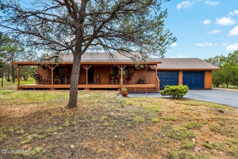 Tiny photo for 2960 Lookout Lane, Overgaard, AZ 85933 (MLS # 263054)