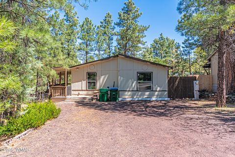 Photo of 3130 W Young, Show Low, AZ 85901 (MLS # 256049)