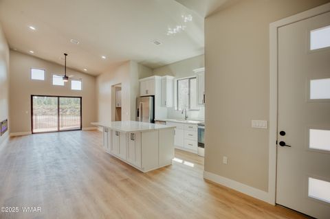 Photo of 4660 West Tatanka Loop, Show Low, AZ 85901 (MLS # 257332)