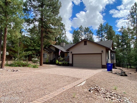 Tiny photo for 725 Pine Spruce Lane, Pinetop, AZ 85935 (MLS # 263290)