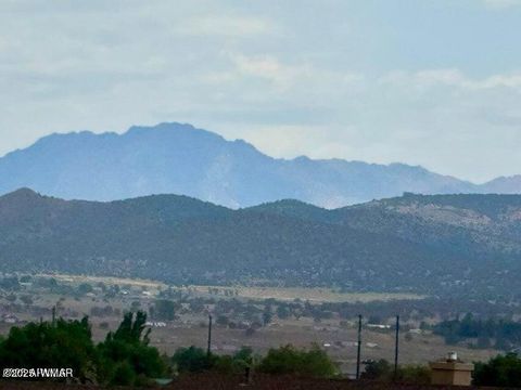 Tiny photo for 870 W Iris Road, Paulden, AZ 86334 (MLS # 258086)