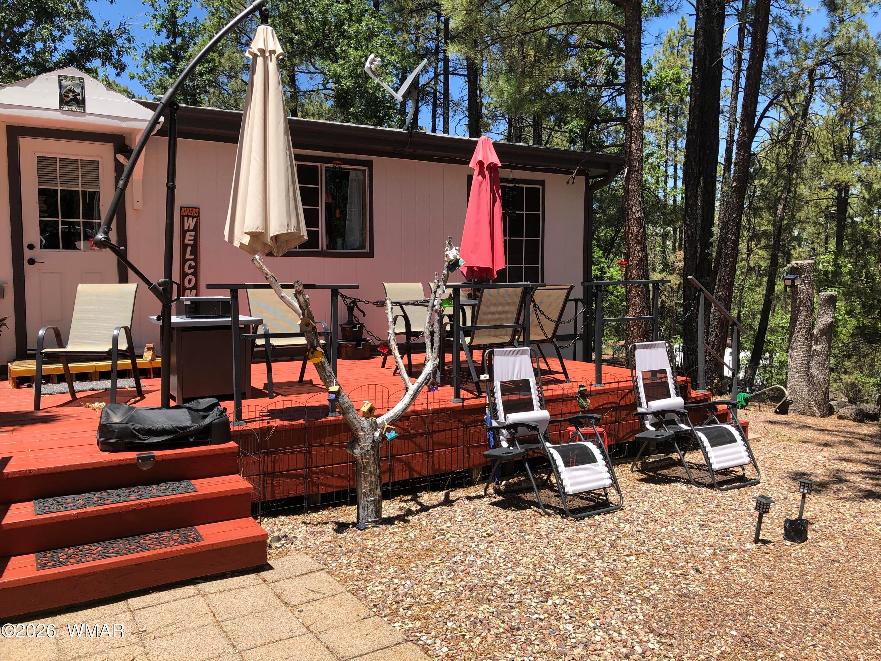 454 W Cooley Lane