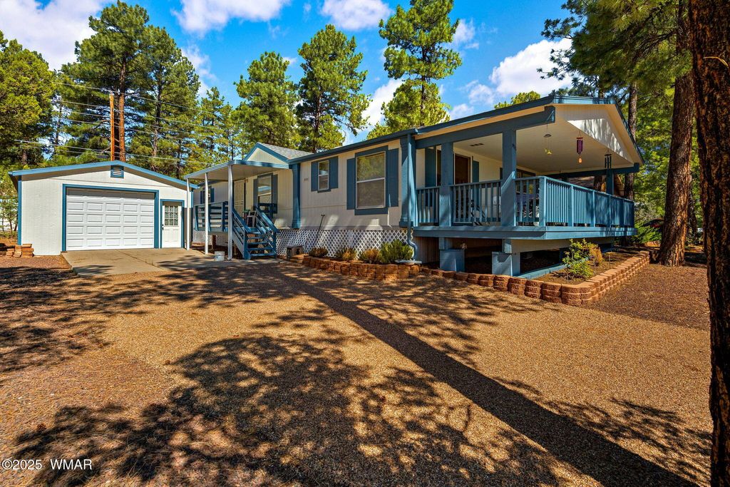 Photo for 620 N 41st Avenue, Show Low, AZ 85901 (MLS # 257379)