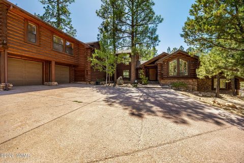 Tiny photo for 40 S Cliffrose Lane, Show Low, AZ 85901 (MLS # 260918)