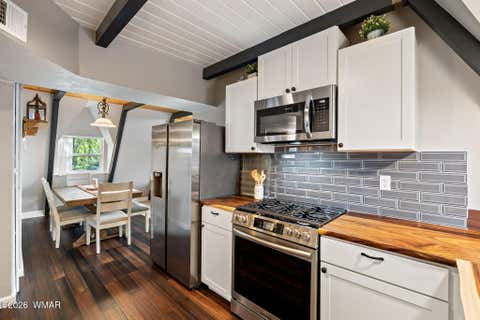 Tiny photo for 2201 W Thornton Road, Show Low, AZ 85901 (MLS # 262885)