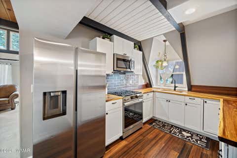 Tiny photo for 2201 W Thornton Road, Show Low, AZ 85901 (MLS # 262885)