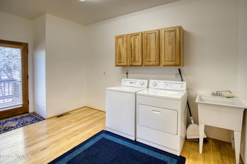 Tiny photo for 915 Lakeshore Drive, Lakeside, AZ 85929 (MLS # 258097)