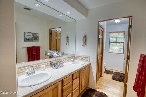 Tiny photo for 915 Lakeshore Drive, Lakeside, AZ 85929 (MLS # 258097)