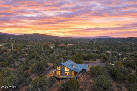 Photo of 6325 Gardenia Lane, Show Low, AZ 85901 (MLS # 259919)