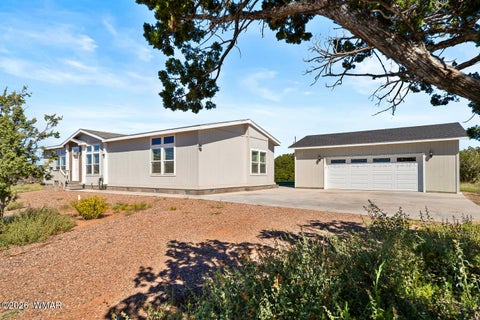 Photo of 2447 Zaidee Road, Show Low, AZ 85901 (MLS # 263161)