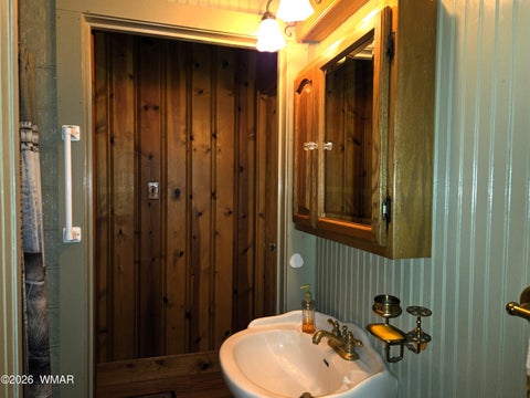 Tiny photo for 5 County Road 2031 (Pine Lane), Nutrioso, AZ 85932 (MLS # 260855)