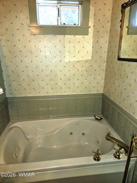 Tiny photo for 5 County Road 2031 (Pine Lane), Nutrioso, AZ 85932 (MLS # 260855)