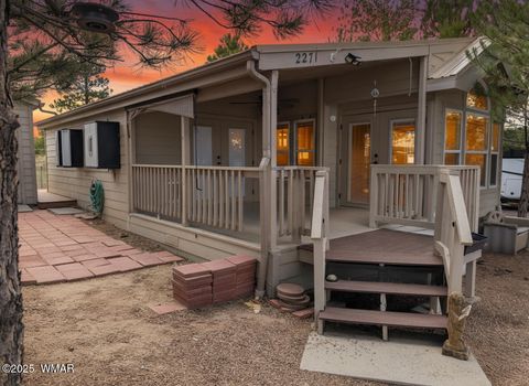 Photo of 2271 Old Crooks Trail, Overgaard, AZ 85933 (MLS # 257957)