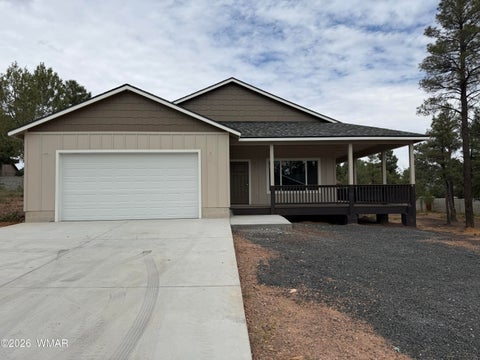Photo of 201 W White Fir Drive, Show Low, AZ 85901 (MLS # 262726)