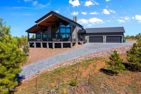 Photo of 2258 Big Bear Circle, Overgaard, AZ 85933 (MLS # 258282)