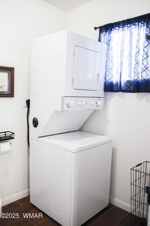 Tiny photo for 2853 Markham Road, Overgaard, AZ 85933 (MLS # 255915)