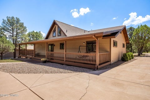 Tiny photo for 2244 Double Bogey Way, Overgaard, AZ 85933 (MLS # 262788)