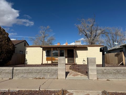Photo of 318 W Buffalo Street, Holbrook, AZ 86025 (MLS # 259048)