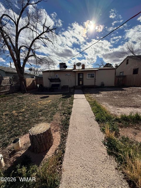 Tiny photo for 318 W Buffalo Street, Holbrook, AZ 86025 (MLS # 259048)
