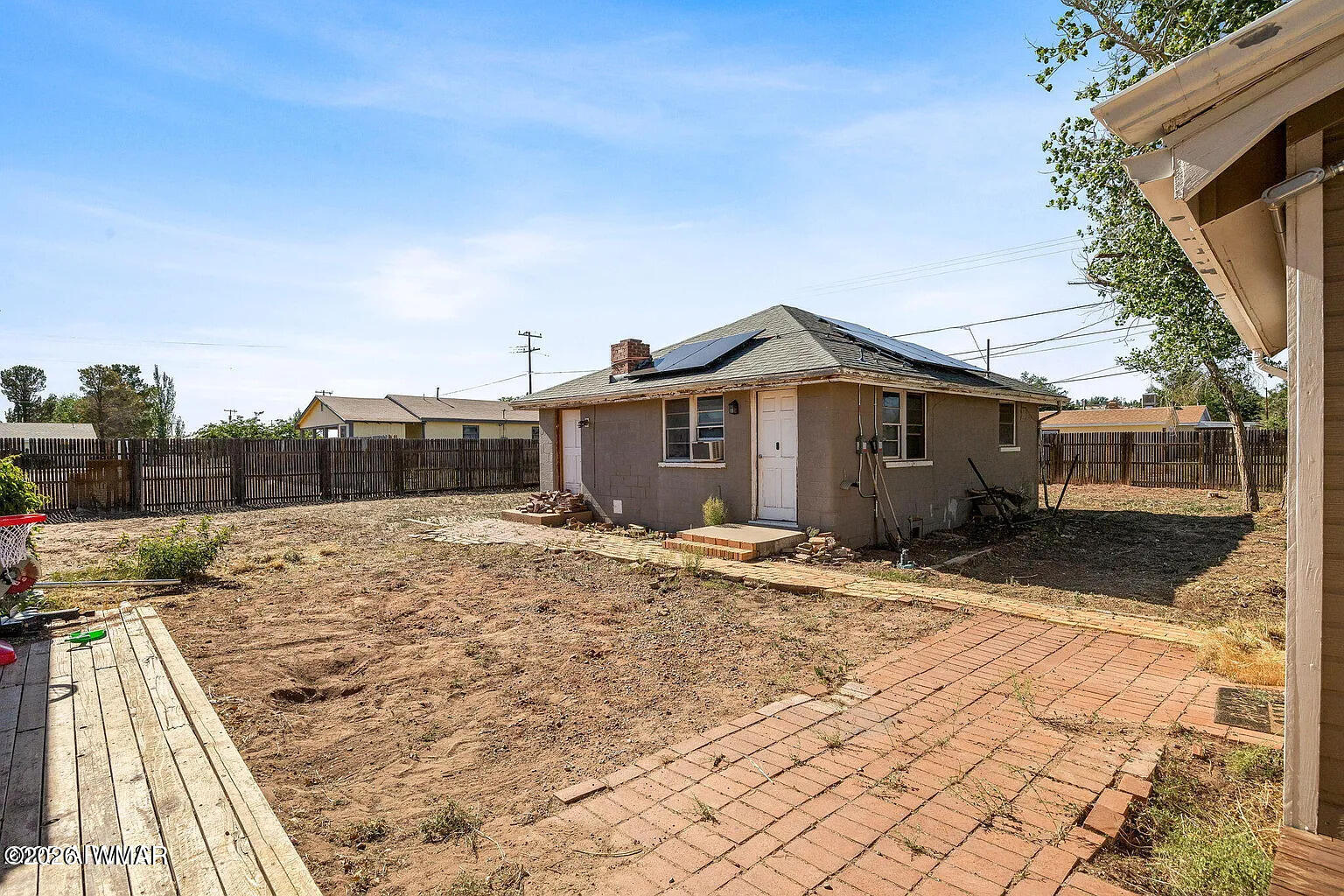 614 W Arizona Street