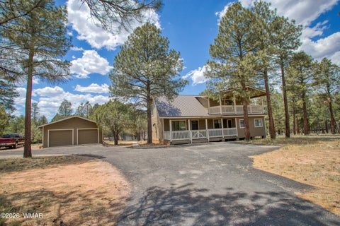 Photo of 2974 Wapiti Drive, Overgaard, AZ 85933 (MLS # 262665)