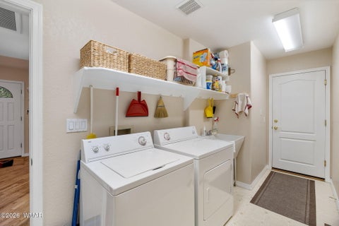Tiny photo for 3712 Crown Dancer Drive #19, Pinetop, AZ 85935 (MLS # 262282)