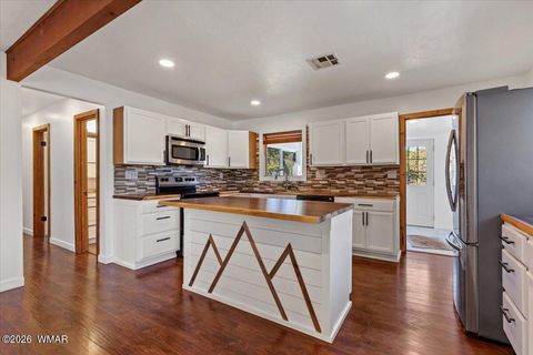 Photo of 6 County Road 3166, Vernon, AZ 85940 (MLS # 259409)