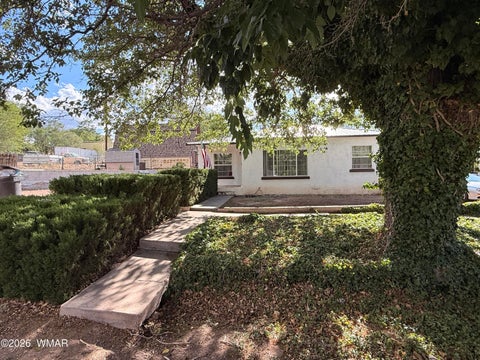 Photo of 150 S 2Nd, Saint Johns, AZ 85936 (MLS # 261806)