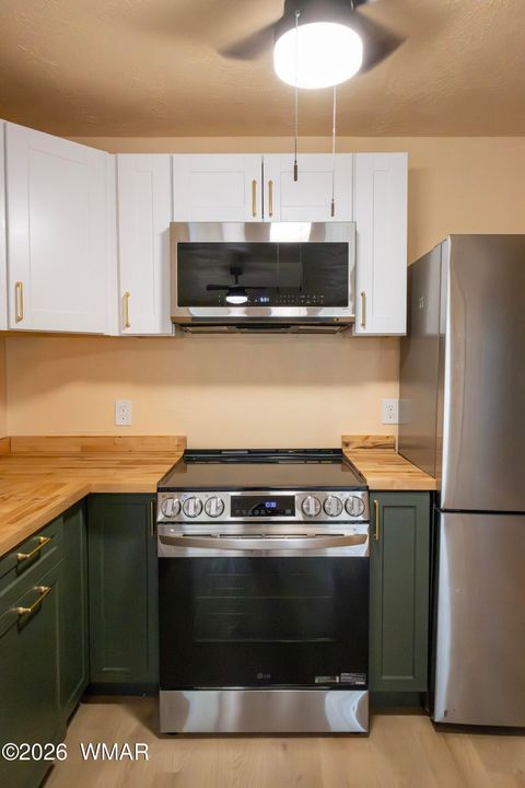 Tiny photo for 2700 S White Mountain Road, Show Low, AZ 85901 (MLS # 260955)