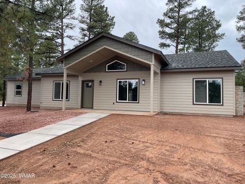 Photo of 531 S Mountain Pines Avenue, Show Low, AZ 85901 (MLS # 258343)