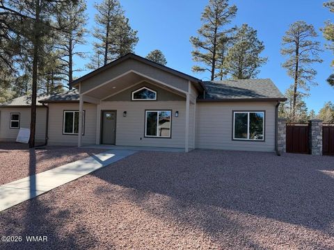 Photo of 531 S Mountain Pines Avenue, Show Low, AZ 85901 (MLS # 258343)