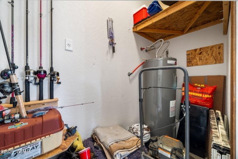 Tiny photo for 2207 Four Point Circle, Overgaard, AZ 85933 (MLS # 262026)