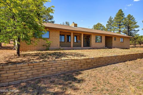Photo of 7070 Juniper Way, Show Low, AZ 85901 (MLS # 256973)