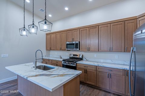 Tiny photo for 840 E Blue Jay Ln, Show Low, AZ 85901 (MLS # 260657)