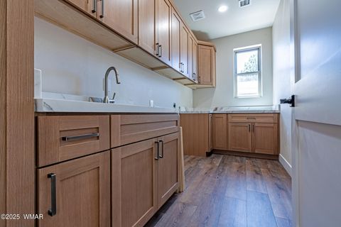 Tiny photo for 840 E Blue Jay Ln, Show Low, AZ 85901 (MLS # 260657)