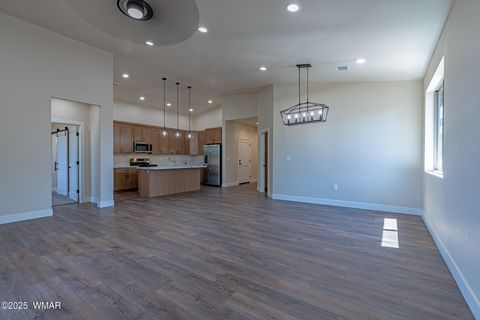 Tiny photo for 840 E Blue Jay Ln, Show Low, AZ 85901 (MLS # 260657)