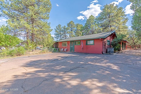 Tiny photo for 1421 W Nikolaus, Show Low, AZ 85901 (MLS # 262988)
