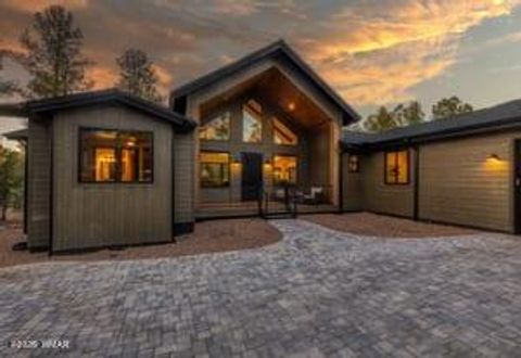 Photo of 3510 W Redbud Lane, Show Low, AZ 85901 (MLS # 259418)