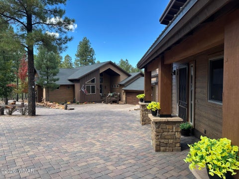 Photo of 4880 W Hawthorn Road, Show Low, AZ 85901 (MLS # 260568)