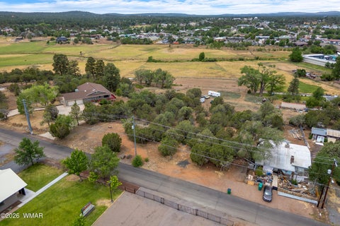 Photo of 400 &amp; 410 N 18Th Pl Place, Show Low, AZ 85901 (MLS # 261812)