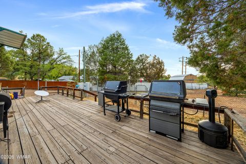 Tiny photo for 220 S 10Th Avenue, Show Low, AZ 85901 (MLS # 261257)