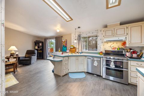 Tiny photo for 220 S 10Th Avenue, Show Low, AZ 85901 (MLS # 261257)