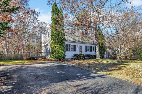 Photo of 22 Sconset Circle, Sandwich, MA 02563 (MLS # 22505754)