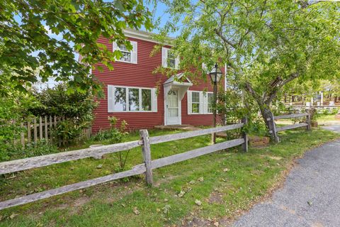 Photo of 22 Browne Street, Provincetown, MA 02657 (MLS # 22502651)