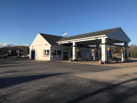 Photo of 1698 Main Street, Chatham, MA 02633 (MLS # 22601475)