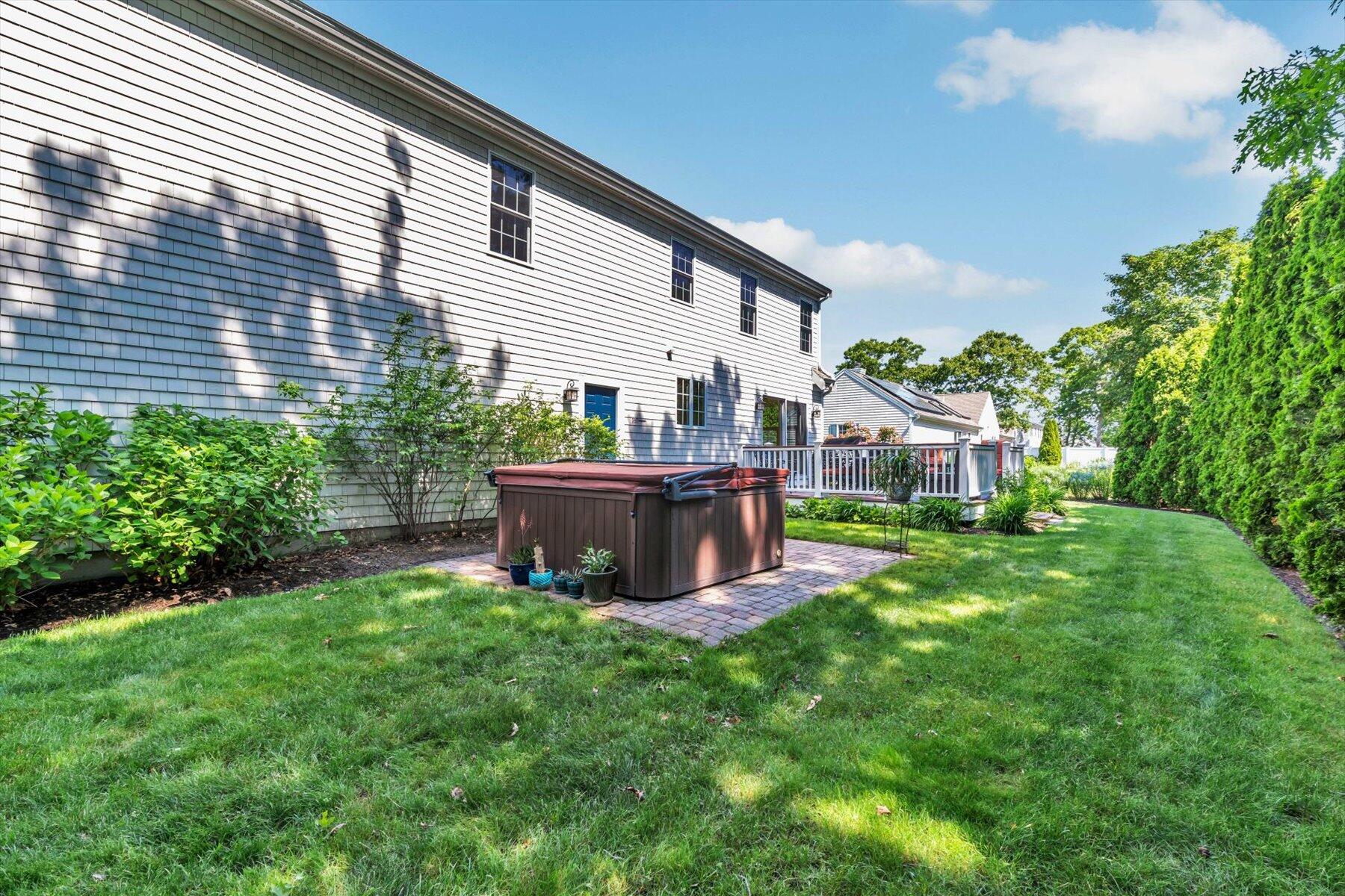 Hyannis, Massachusetts 02601, United States, 3 Bedrooms Bedrooms, ,3 BathroomsBathrooms,Residential,Active,147519